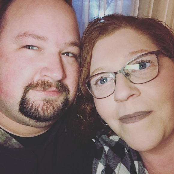 Meet your Posher, Robyn - Picture 1 of 1